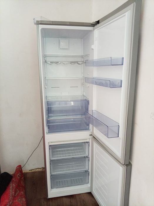 Холодильник beko