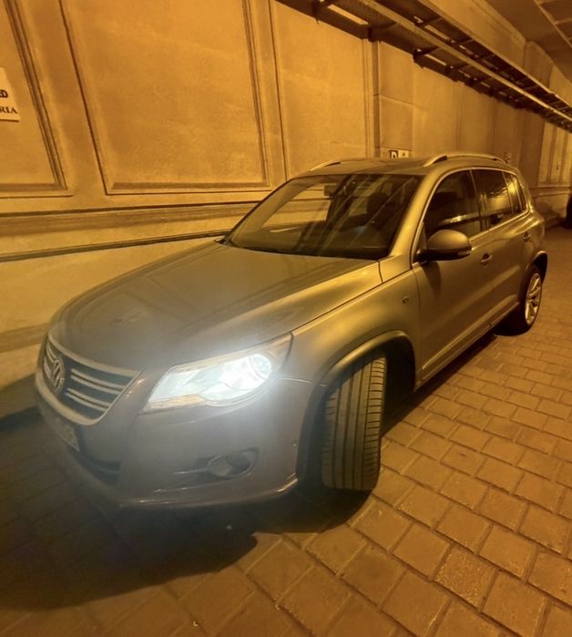 Volkswagen Tiguan R-Line 2.0 TDI 140 CP DSG • Full Option • 2010