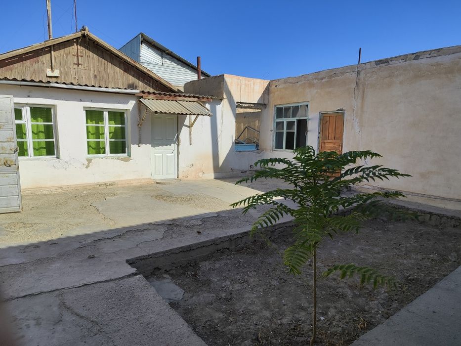 Qiziltepa hovli sotiladi