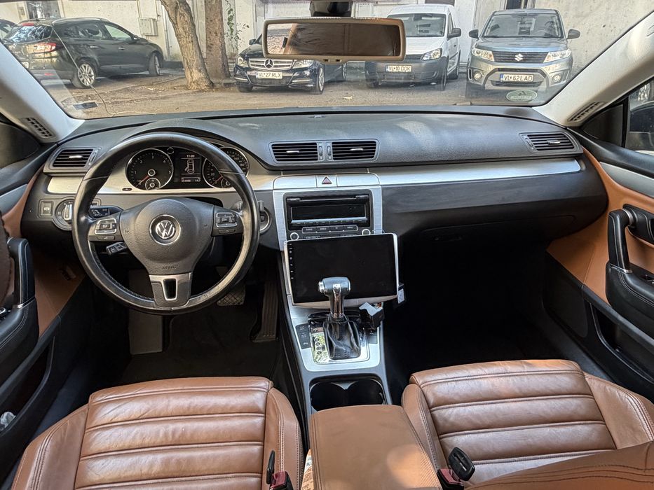 VW Passat CC 2.0 TDI 170 CP DSG – 2009 – 5.900 € negociabil