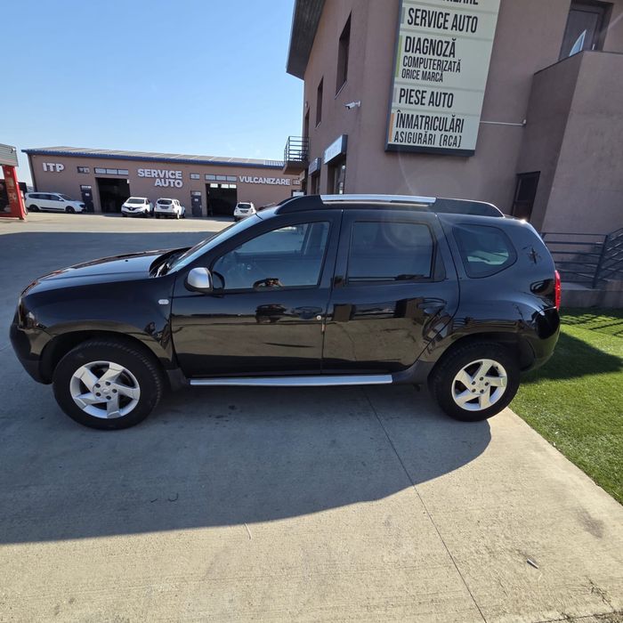 Dacia Duster 4x4 —-1,6 B  /GPL  5100€