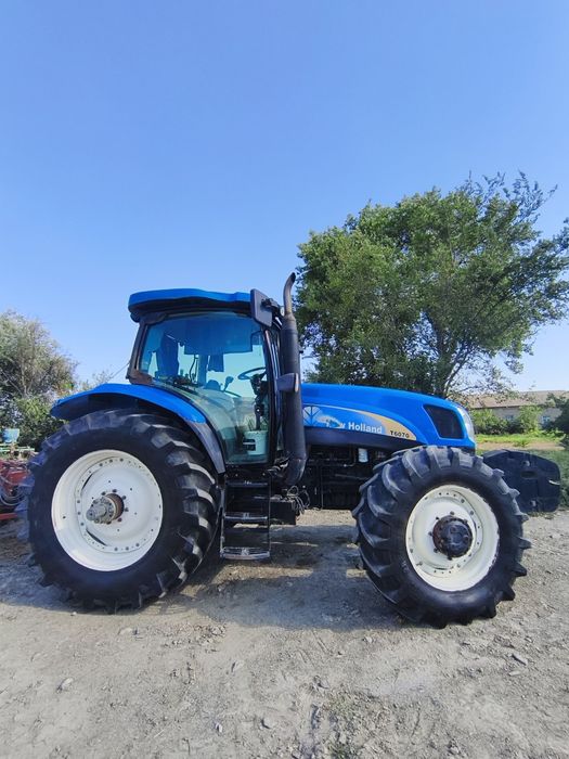 Трактор сотилади Holland T6070
