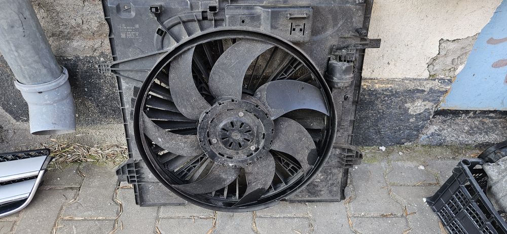 Перка за радиатор за Mercedes ML w166 /GLE W166/GL X166/GLS X166