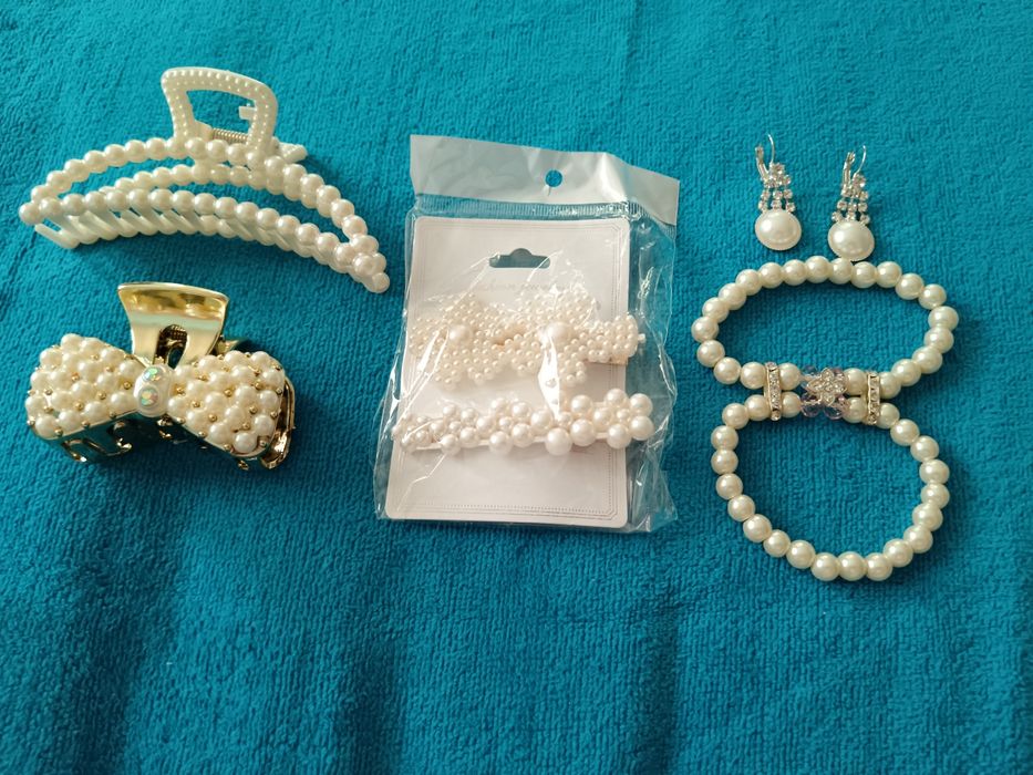 Vând Set Perle Mireasă Noi