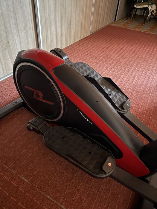 Bicicleta eliptica Techfit E700