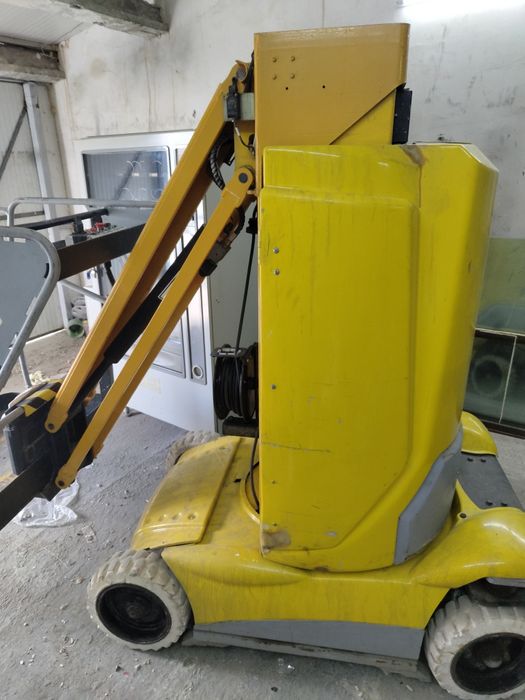 Vând lot 5  nacele electrice 8 și 10 m 4x4