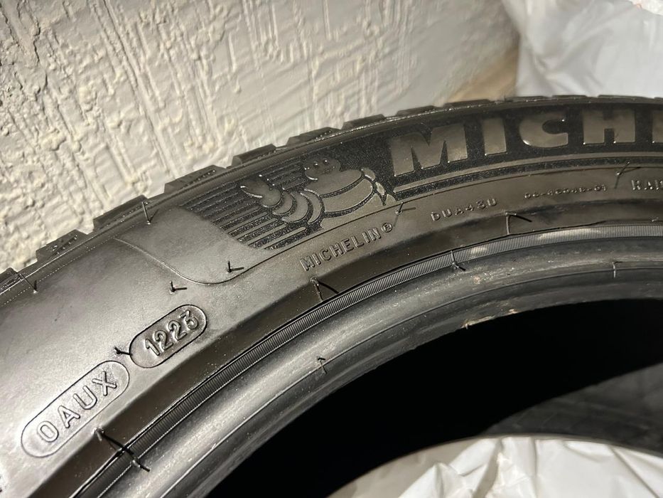 Шины зимние  Michelin бу