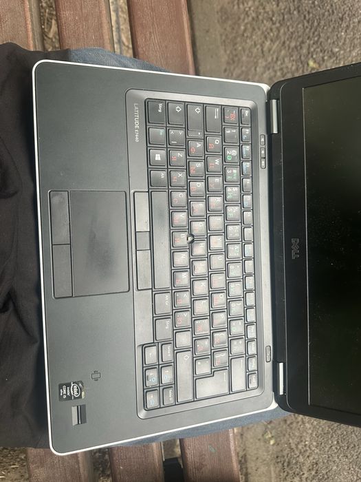 Срочно продам ноутбук dell