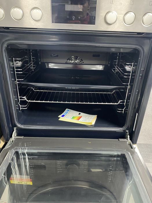 Печка за вграждане SIEMENS HE010FBA0 66 l