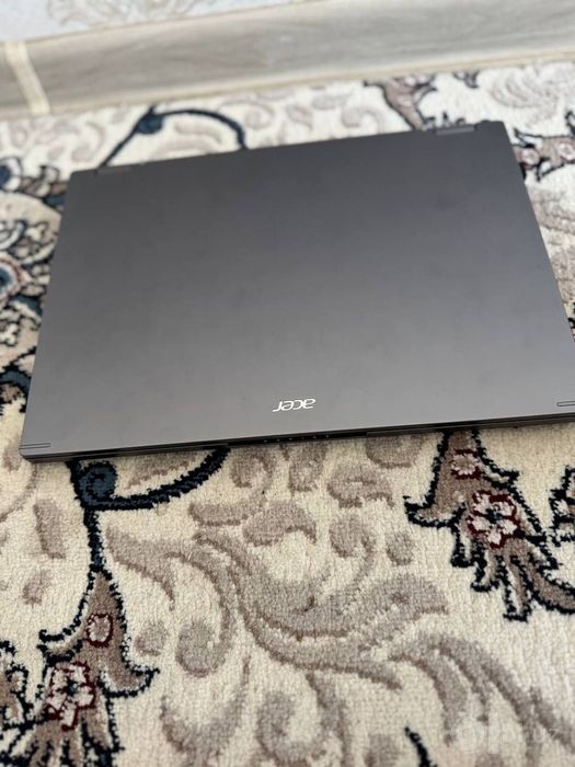 Acer  noutbook sotiladi