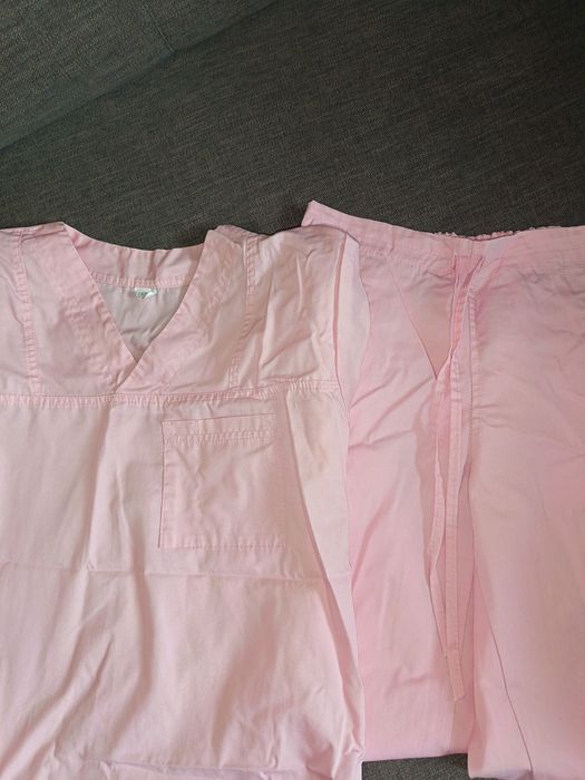 Costum medical nou, Femina