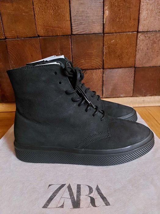 Високи кожени кецове