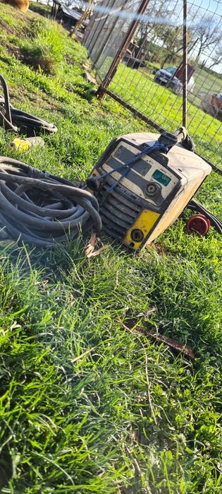 Vând aparat sudura !