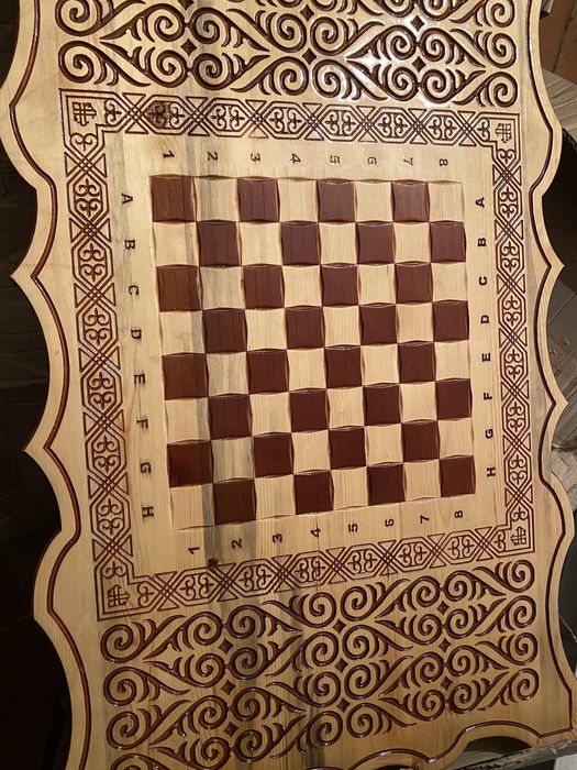 Продам НОВЫЙ шахматный стол