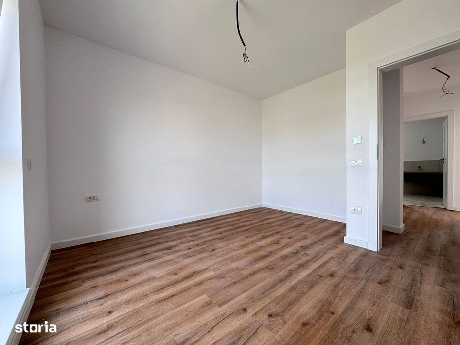 Duplex despartit prin camera tehnica Comision 0 - 189.000 Euro