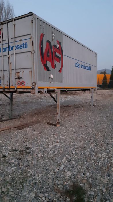 Container terestru