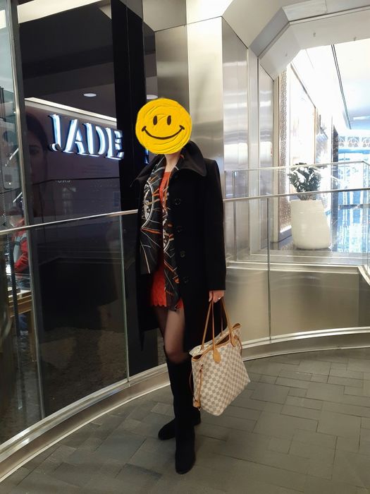 Продам шикарное  пальто на весну!