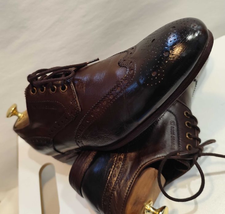 Pantofi derby de lux 41 Hugo Boss lucrati manual piele naturala moale