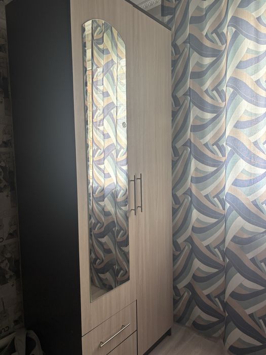 Продам шкаф для одежды