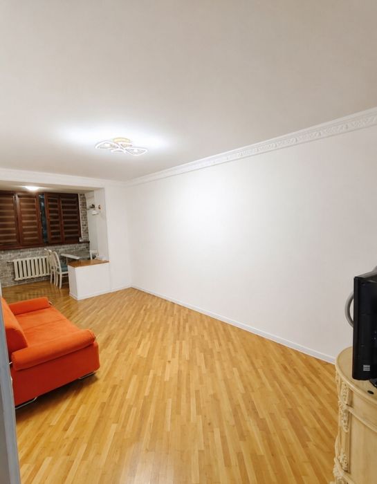Сдается 4-комн. квартира в центре (ЦУМ, Космонавтов) — 78 м²!