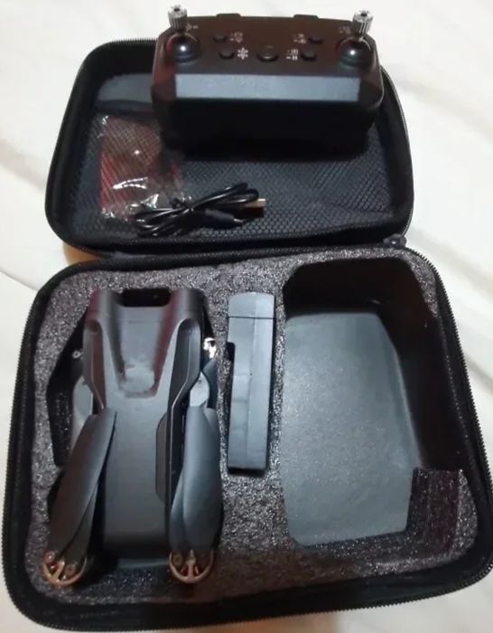 Квадрокоптер для обучения полётам .