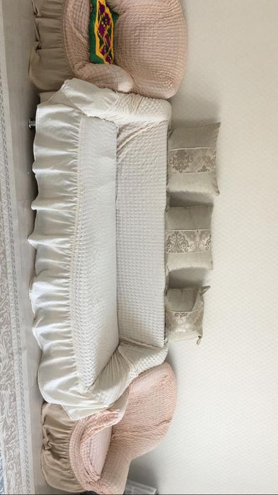 Диван/мягкий уголок