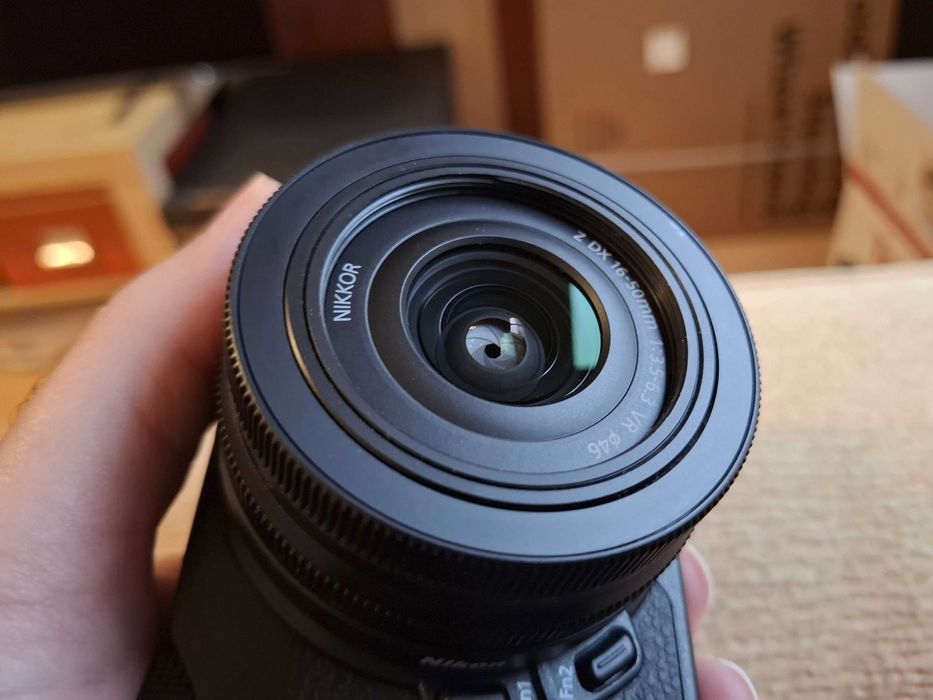 Aparat foto mirrorless Nikon Z30 cu obiectiv Z DX 16-50mm