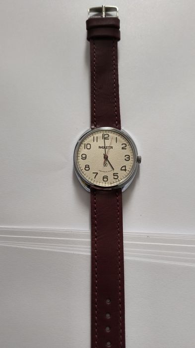 Ceas  sovietic,Raketa.