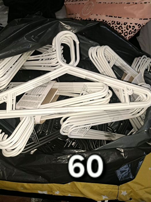 Umerase 750 bucăți