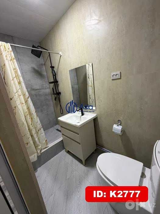 Tezda uy sotiladi  K2777 Pasportniy stolda