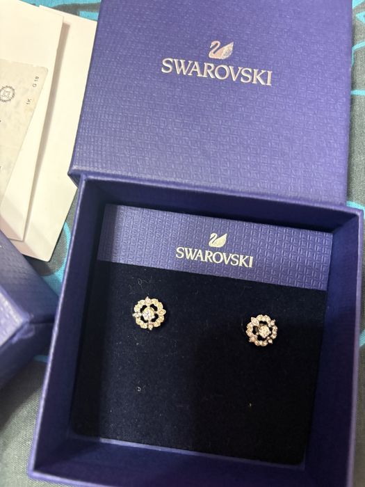 Обеци Сваровски