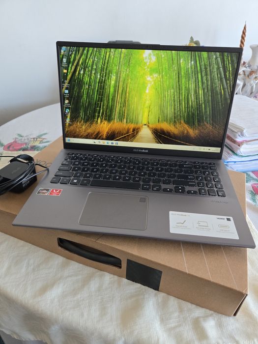 Laptop VivoBook Ryzen 5 ca nou