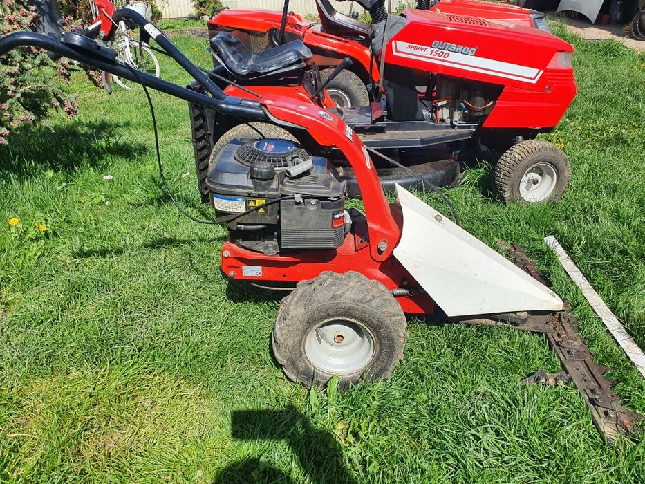 Cositoare, motocoasa cu lama, tractoras gazon