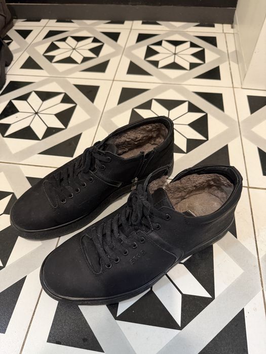 Продам мужскую обувь