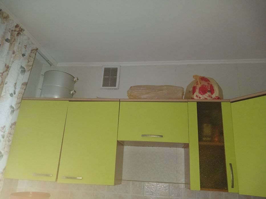Продаём кухонный гарнитур