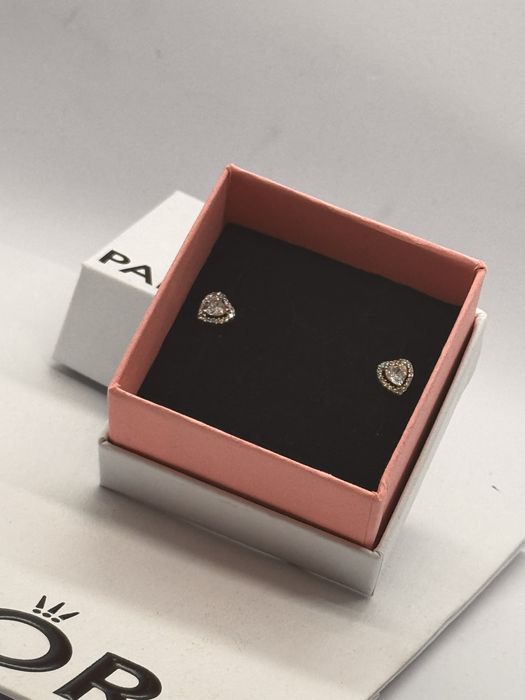 Пандора обеци Pandora