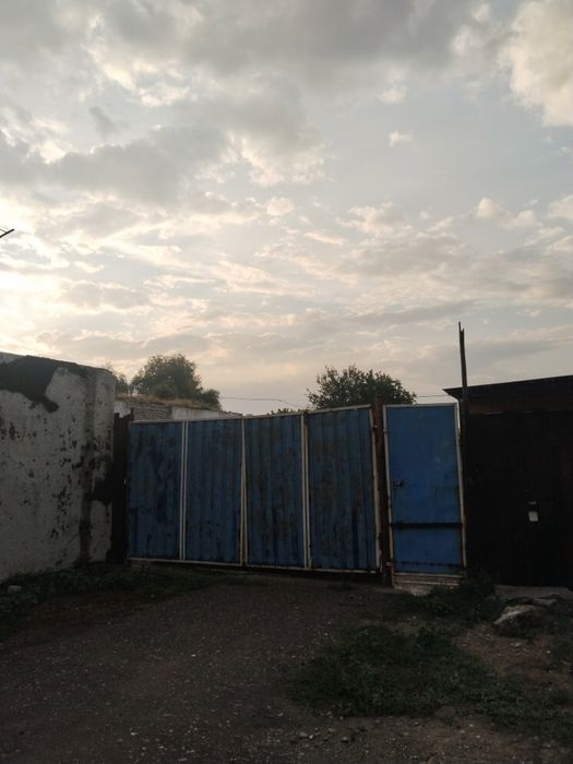 Продам базу с домом