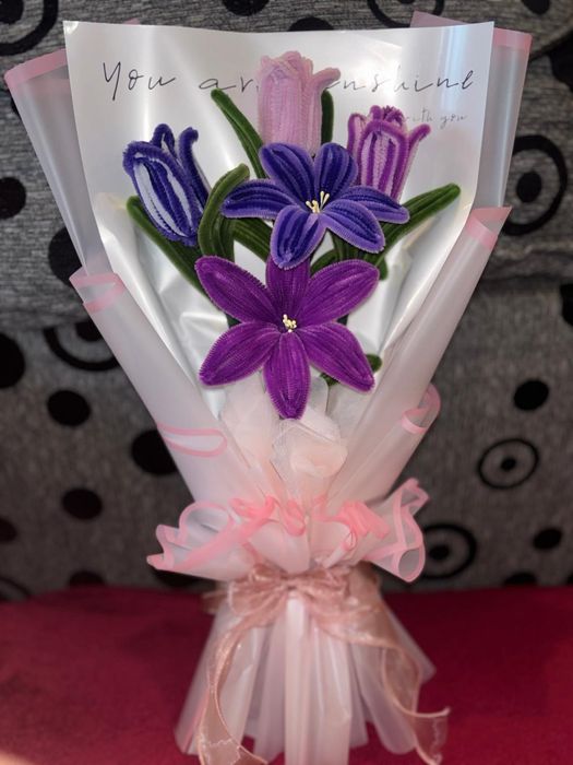 Flori din sarma plusata