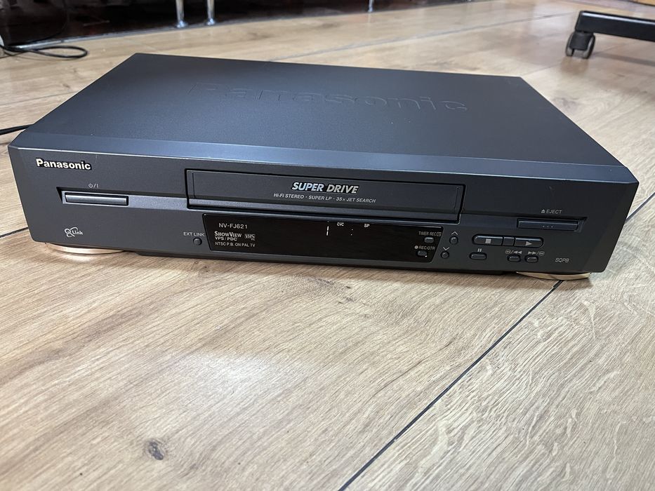 Videorecorder Panasonic seria NV FJ621