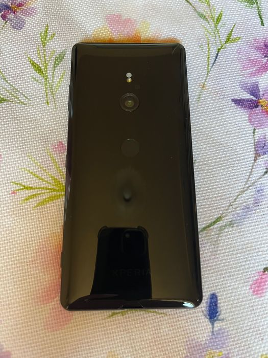 SONY Xperia XZ3 64GB черен като нов