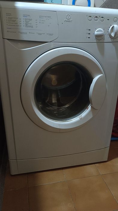 Стиральная машина Indesit