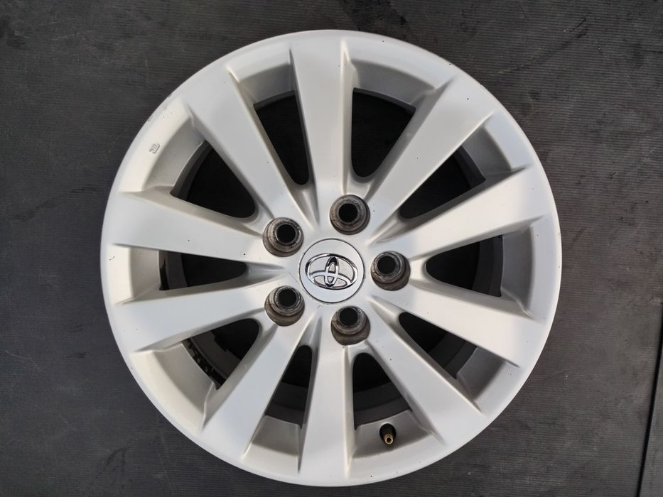 5x114,3 6,5Jx16 RH  ET45 TOYOTA