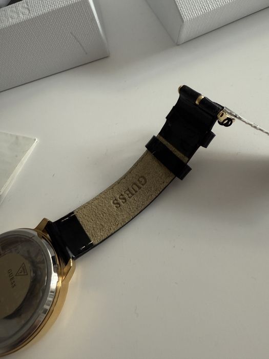 Ceas Guess dama nou,original
