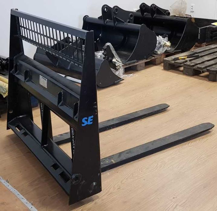 Furci Bobcat - lame ghiare- Kit furci Bobcat paleti cu cadru protectie