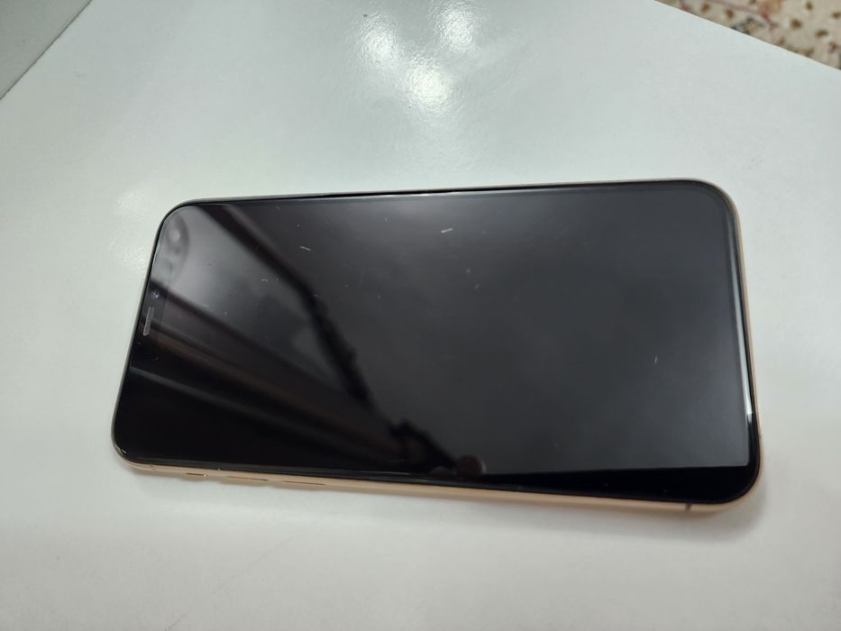 Iphone 11 Pro Gold 256GB Ideal Tinuu Sastayana