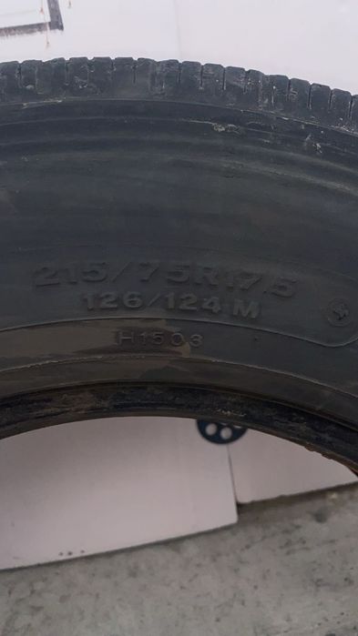 Резина грузовая б/у в хорошем состоянии размер 215/75/17,5