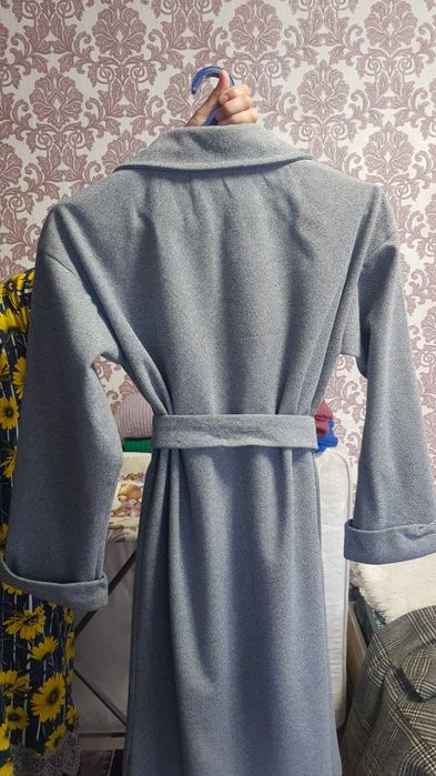 Продам легкое пальто