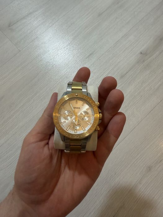 Ceas Fossil Analogic