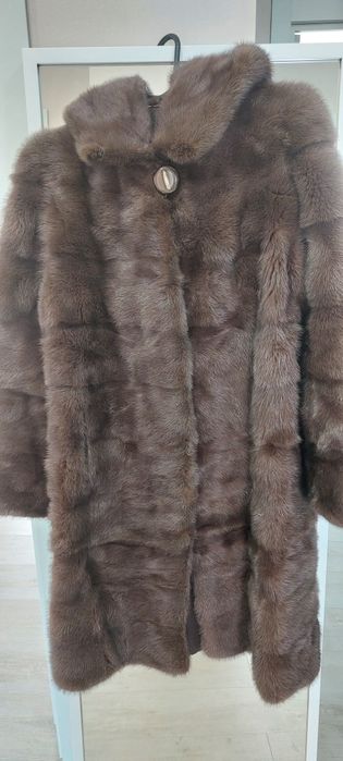 Продам норковую шубу