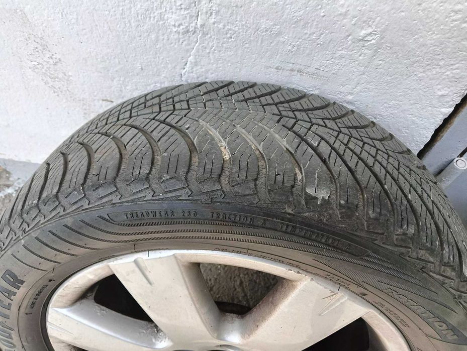 Vand  Set 4 roți iarnă 205/55 R16 – anvelope SH + jante aluminiu
